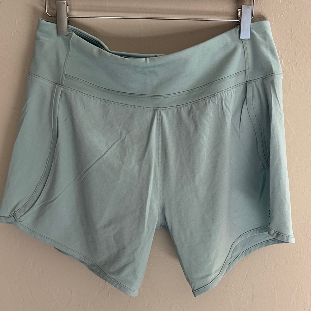 Free Fly Women's Bamboo Lined 6” Breeze Short Light Green (Sea Glass) - Picture 2 of 5